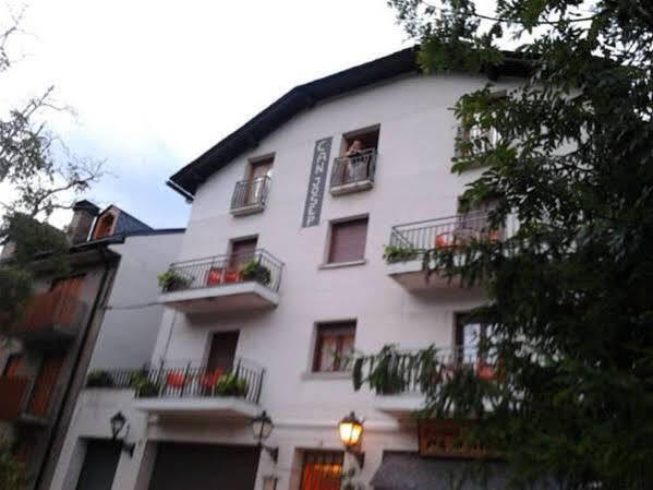 Hostal Can Josep Sort Exterior photo